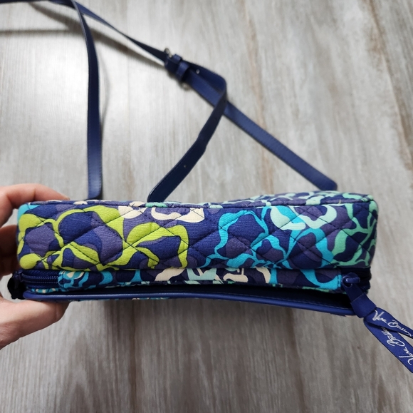 Vera Bradley Small Quilted Handbag Blue Floral Cotton Purse Crossbody - Picture 6 of 11